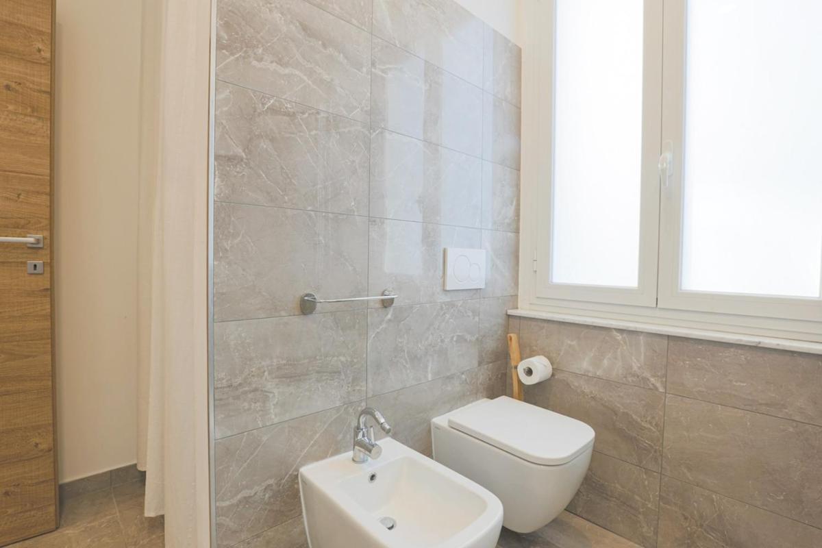 Gaslini 80sqm 5' Walk To The Sea Apartment